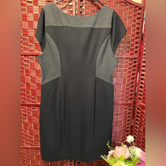 6TH & LN NWT Elegant Black and Gray Midi Dress 20 - Picture 4 of 6